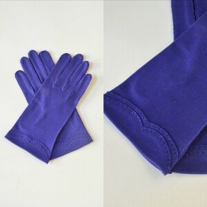 Vintage 1950s Purple Gloves